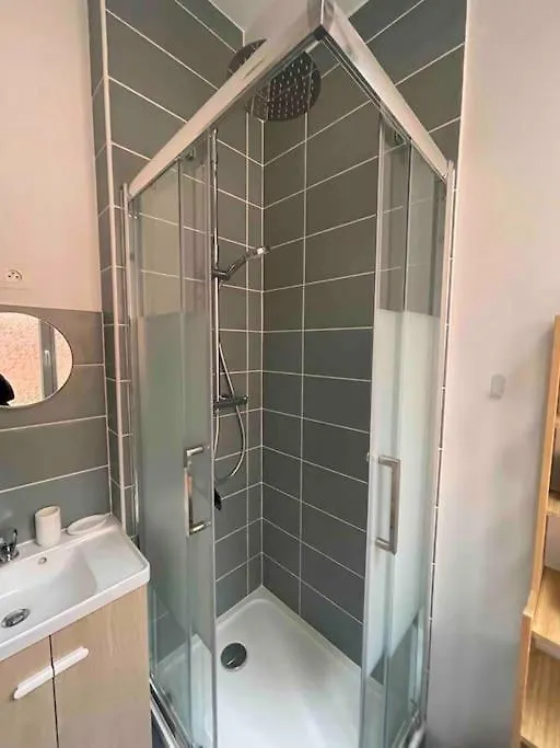 Beau Studio Cosy Et Meuble Loos Lez Lille, France 0*,